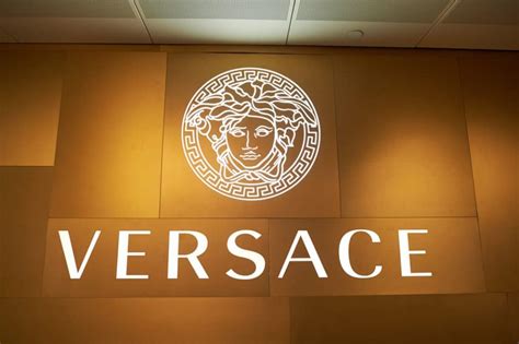 magazin versace|why is Versace so expensive.